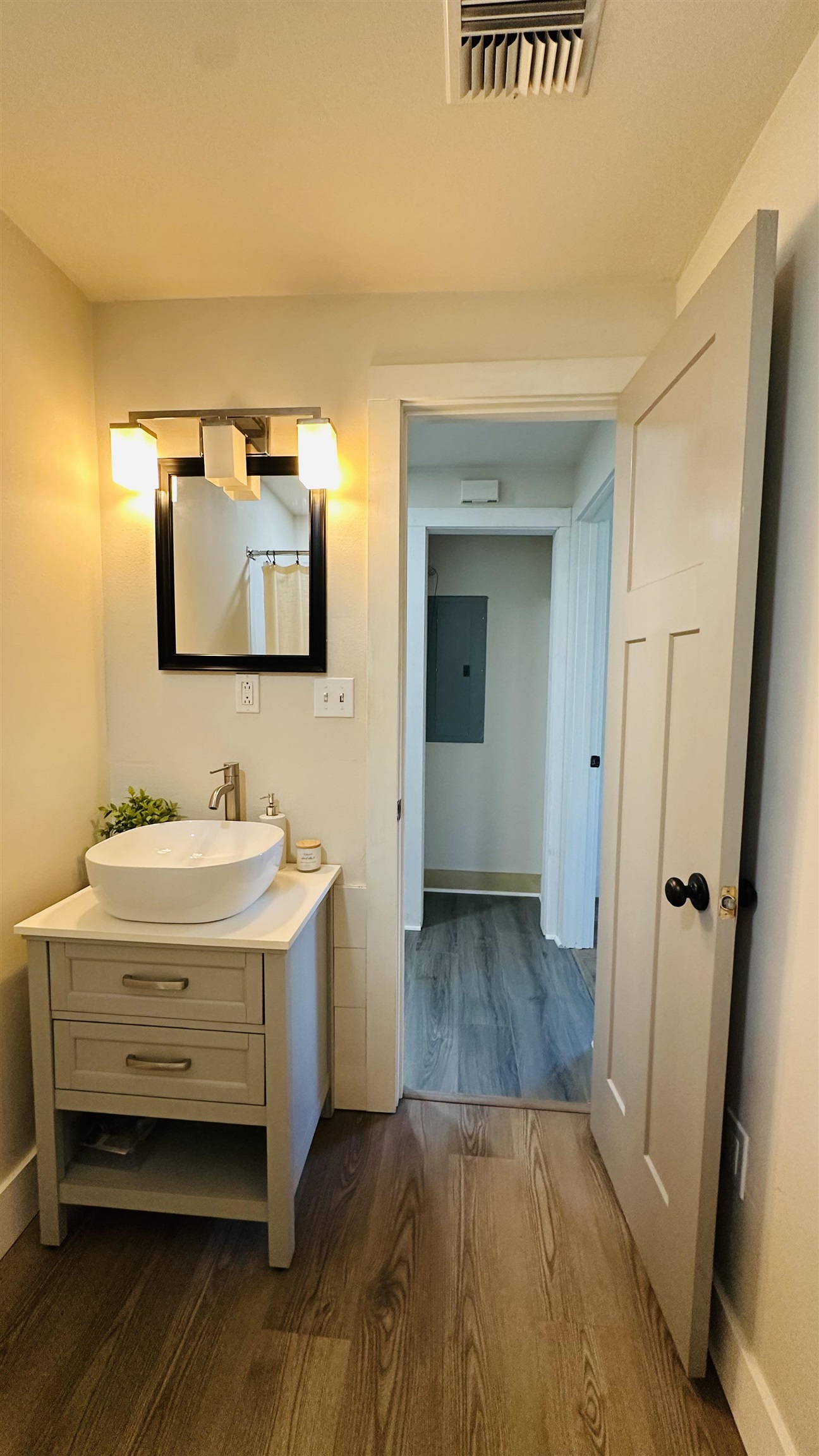 2419 Robicheaux Alley