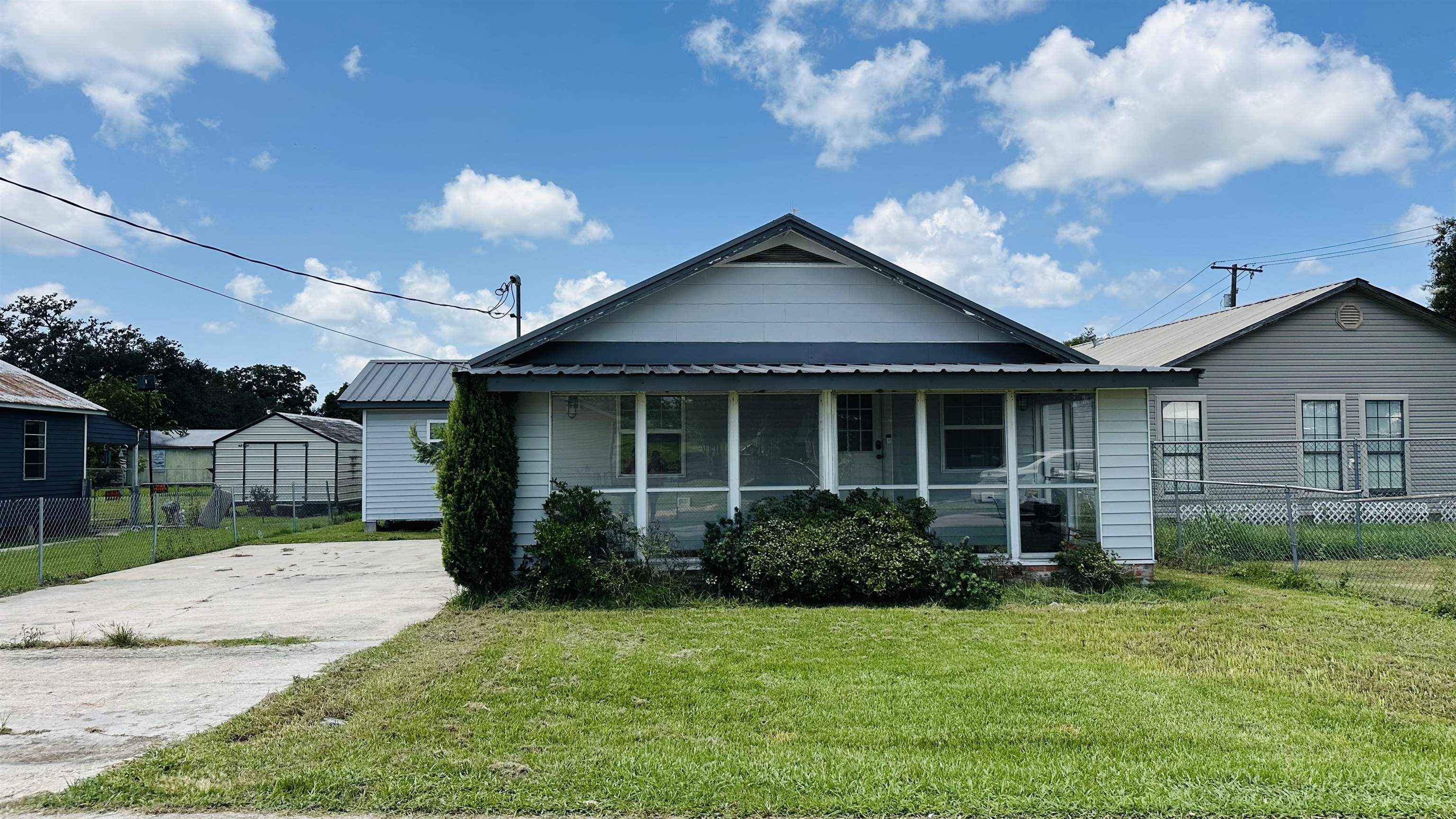 2419 Robicheaux Alley