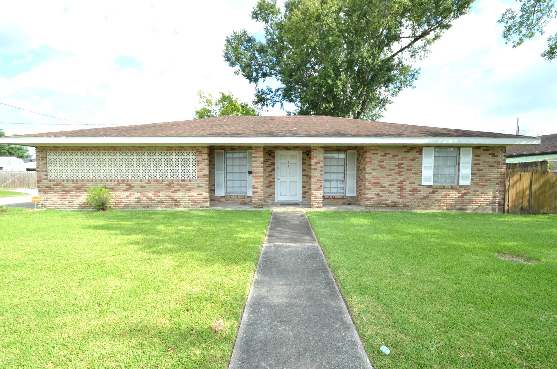 424 Walker Dr