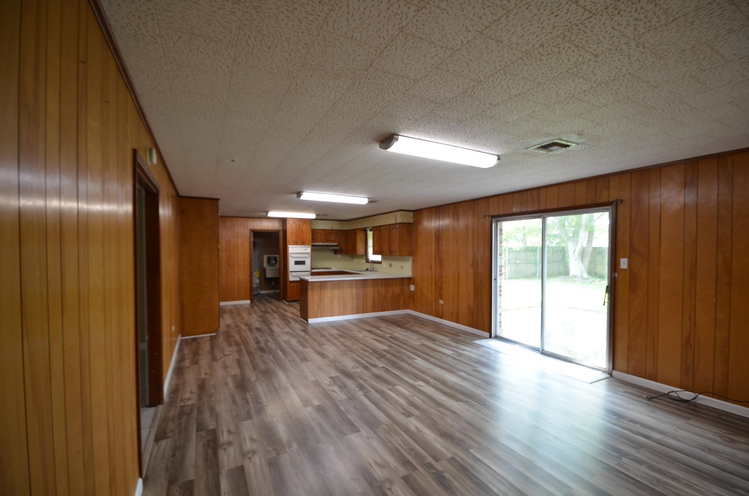 424 Walker Dr