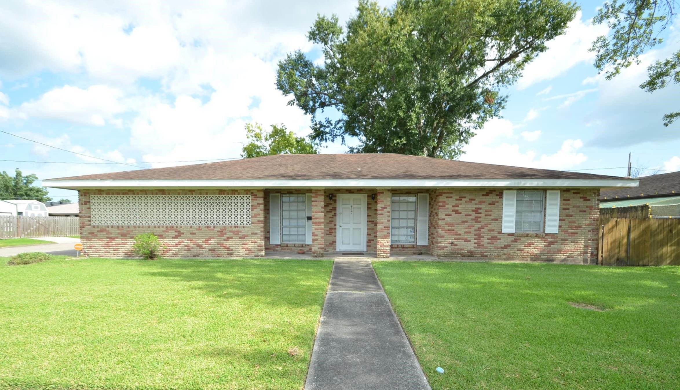 424 Walker Dr