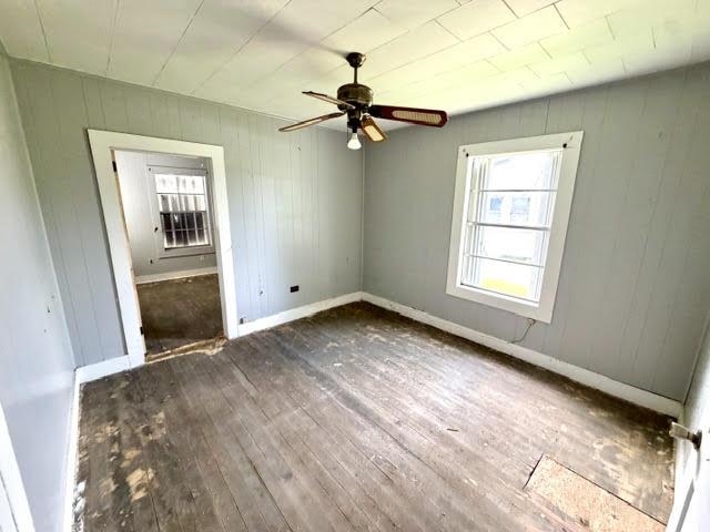 109 Fifth St