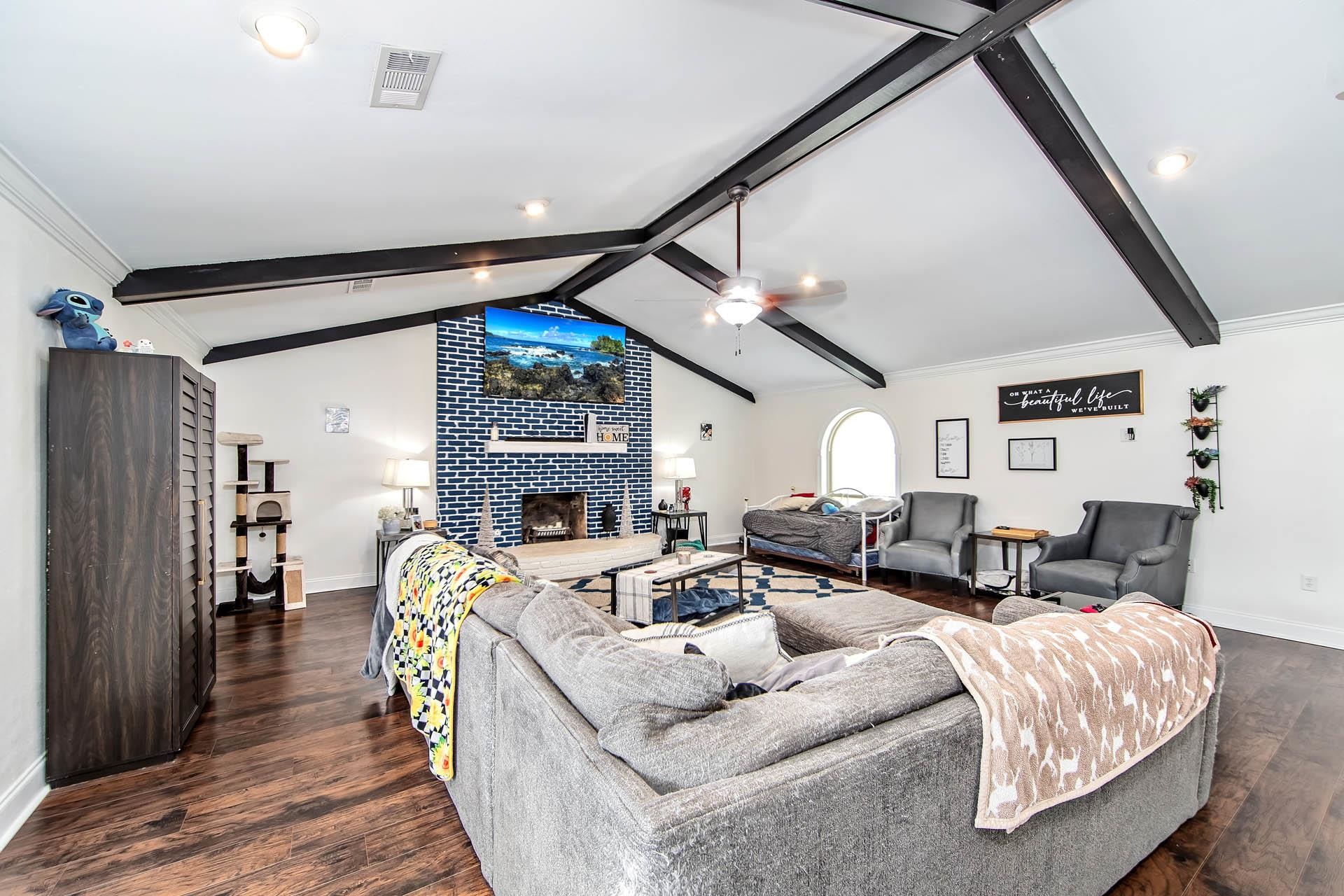 3824 Lassen Dr