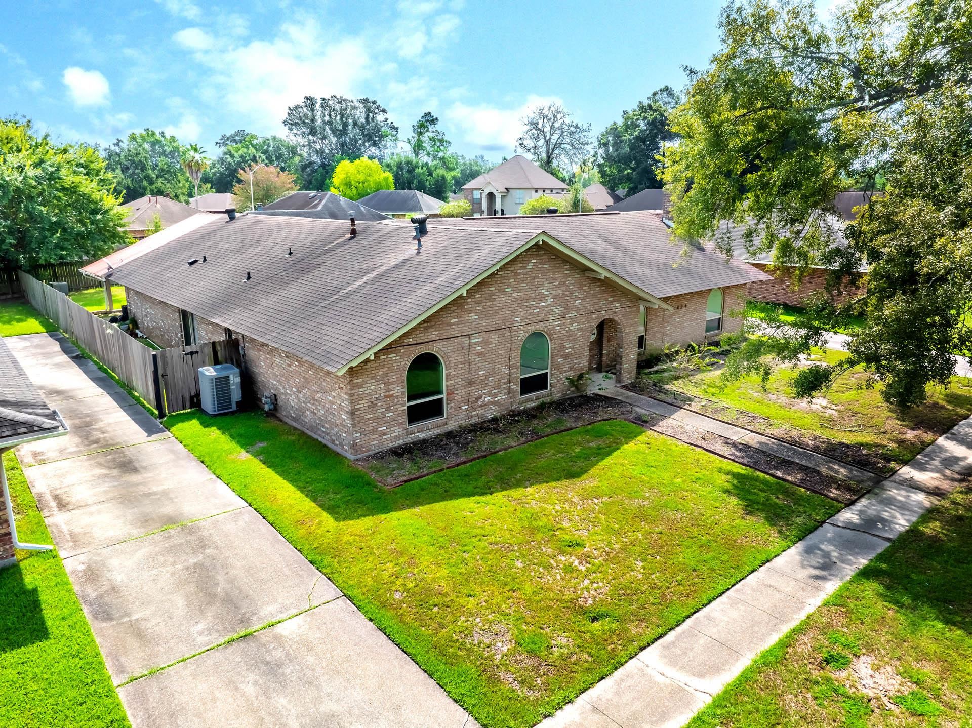 3824 Lassen Dr