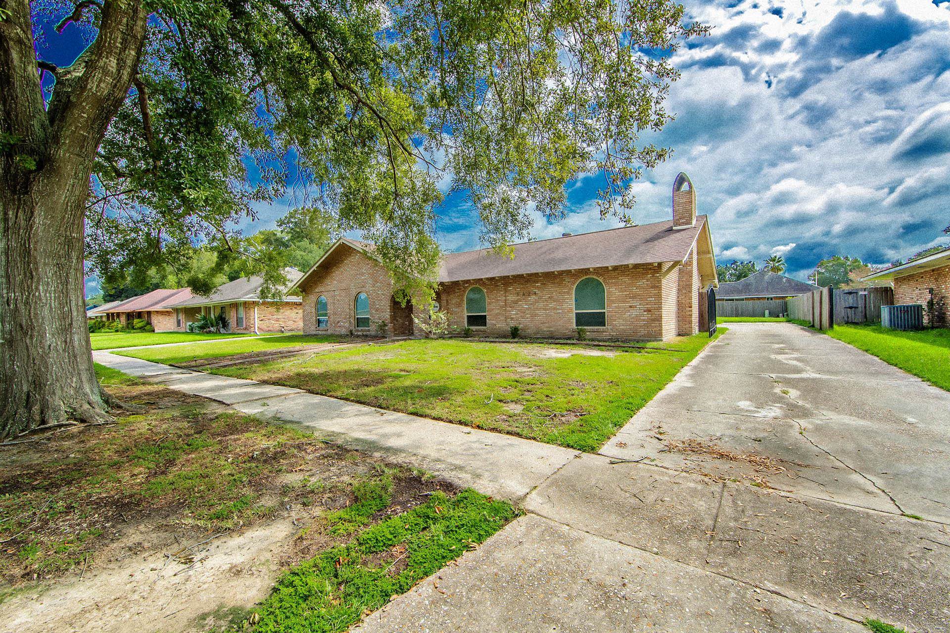 3824 Lassen Dr