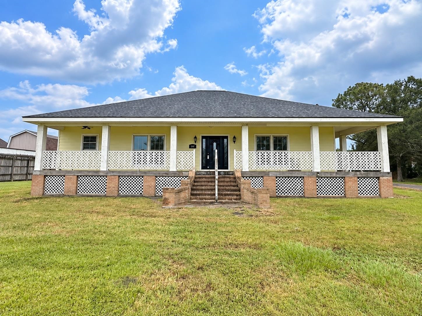 317 Thoroughbred Park Dr