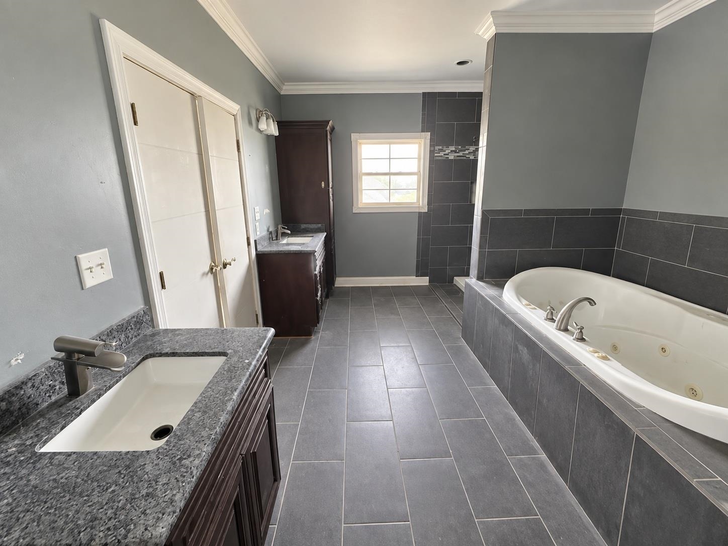 317 Thoroughbred Park Dr