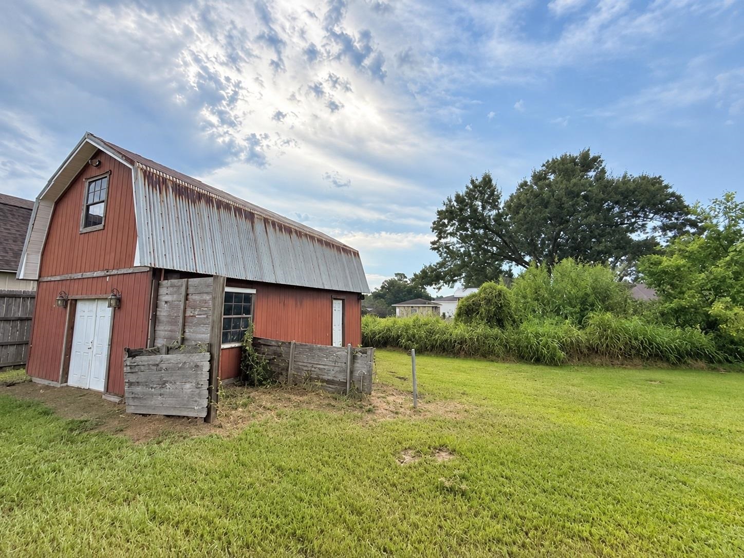 317 Thoroughbred Park Dr
