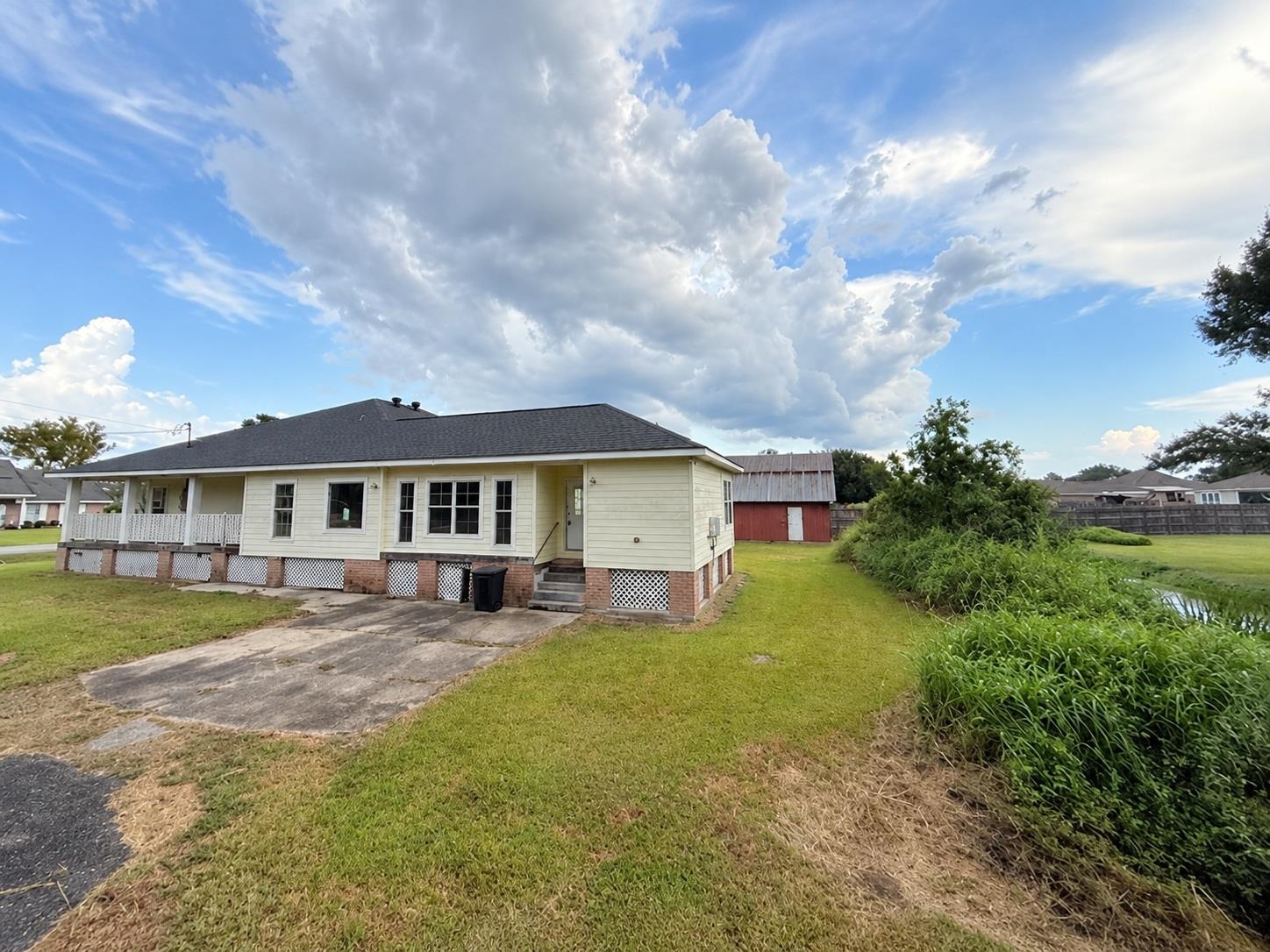 317 Thoroughbred Park Dr