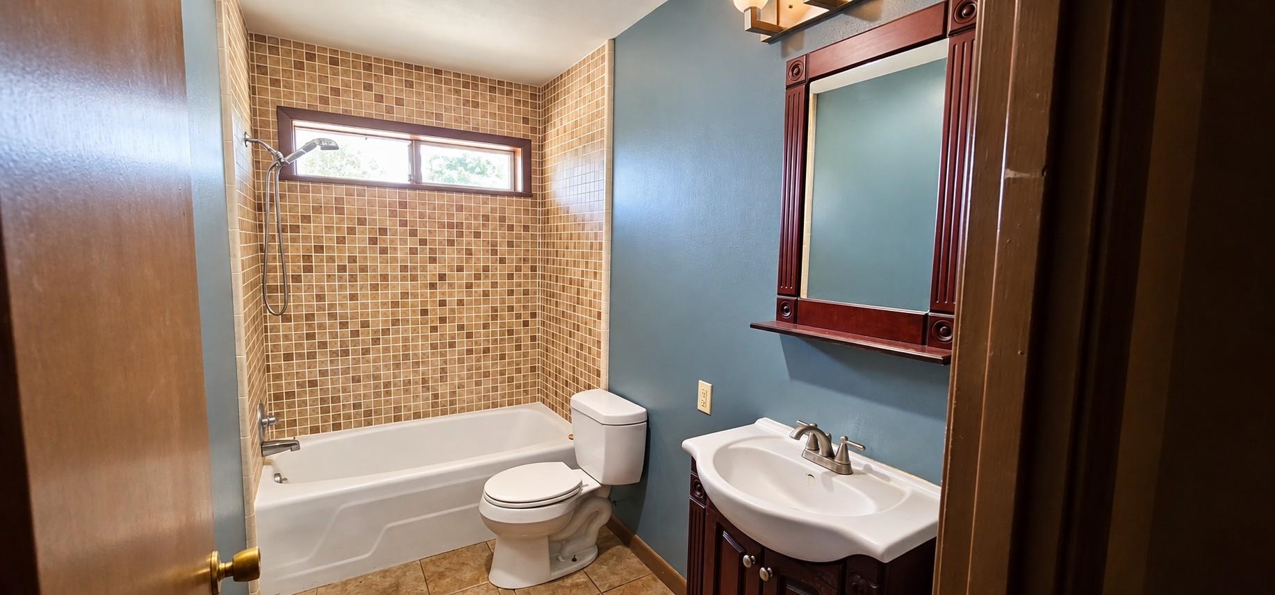 209 Garden Dr