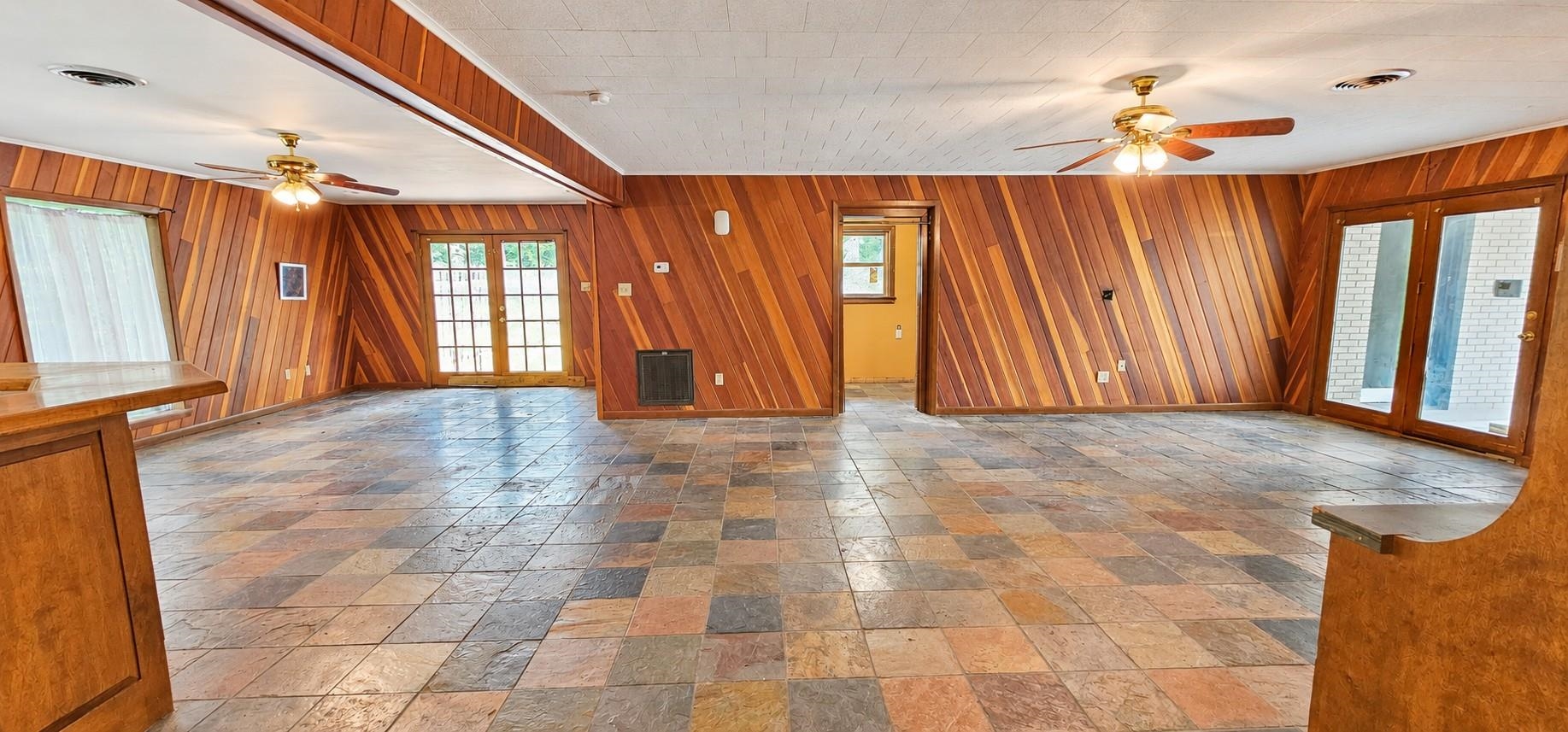 209 Garden Dr