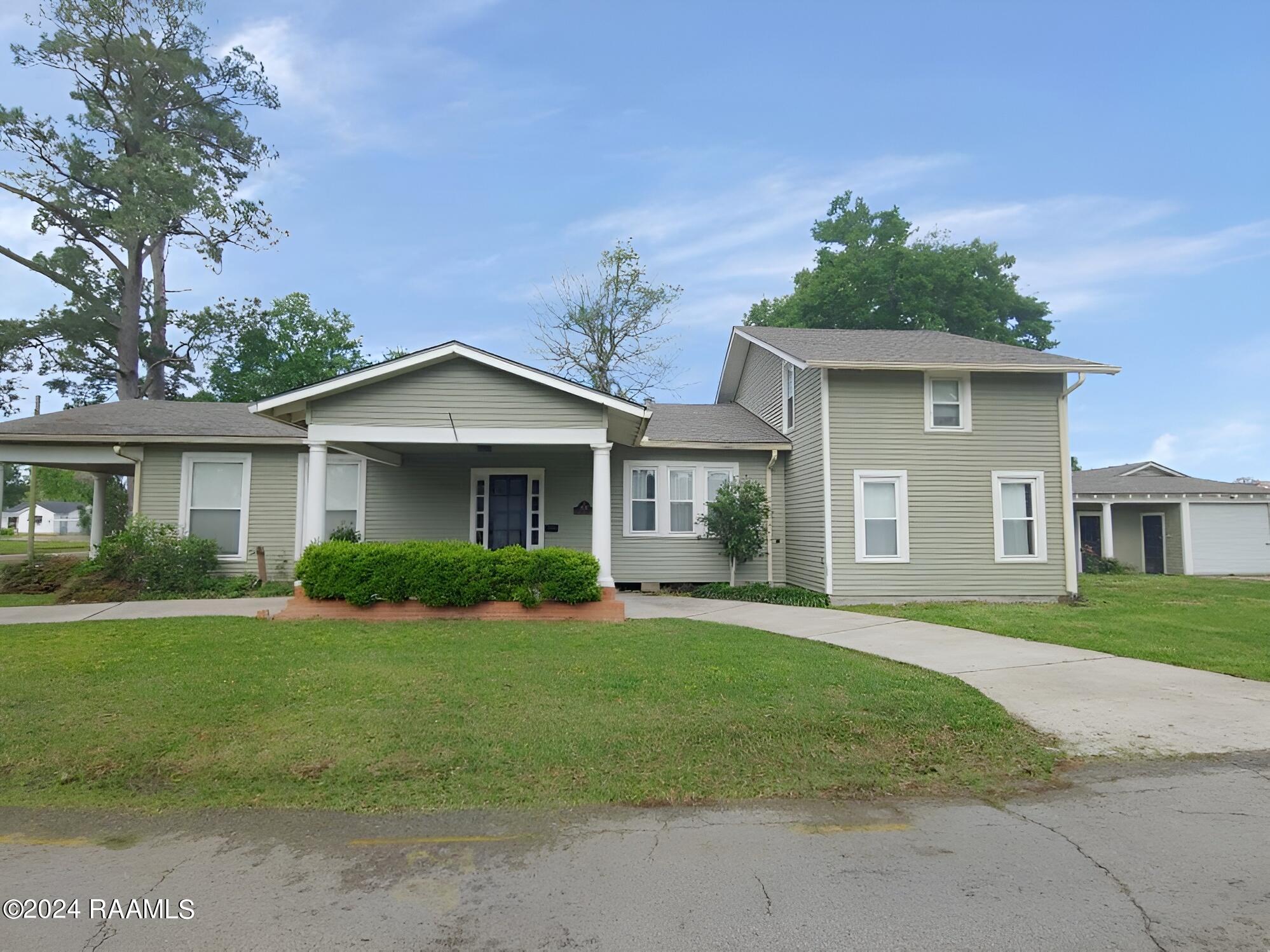 100 E Jeff Davis Avenue