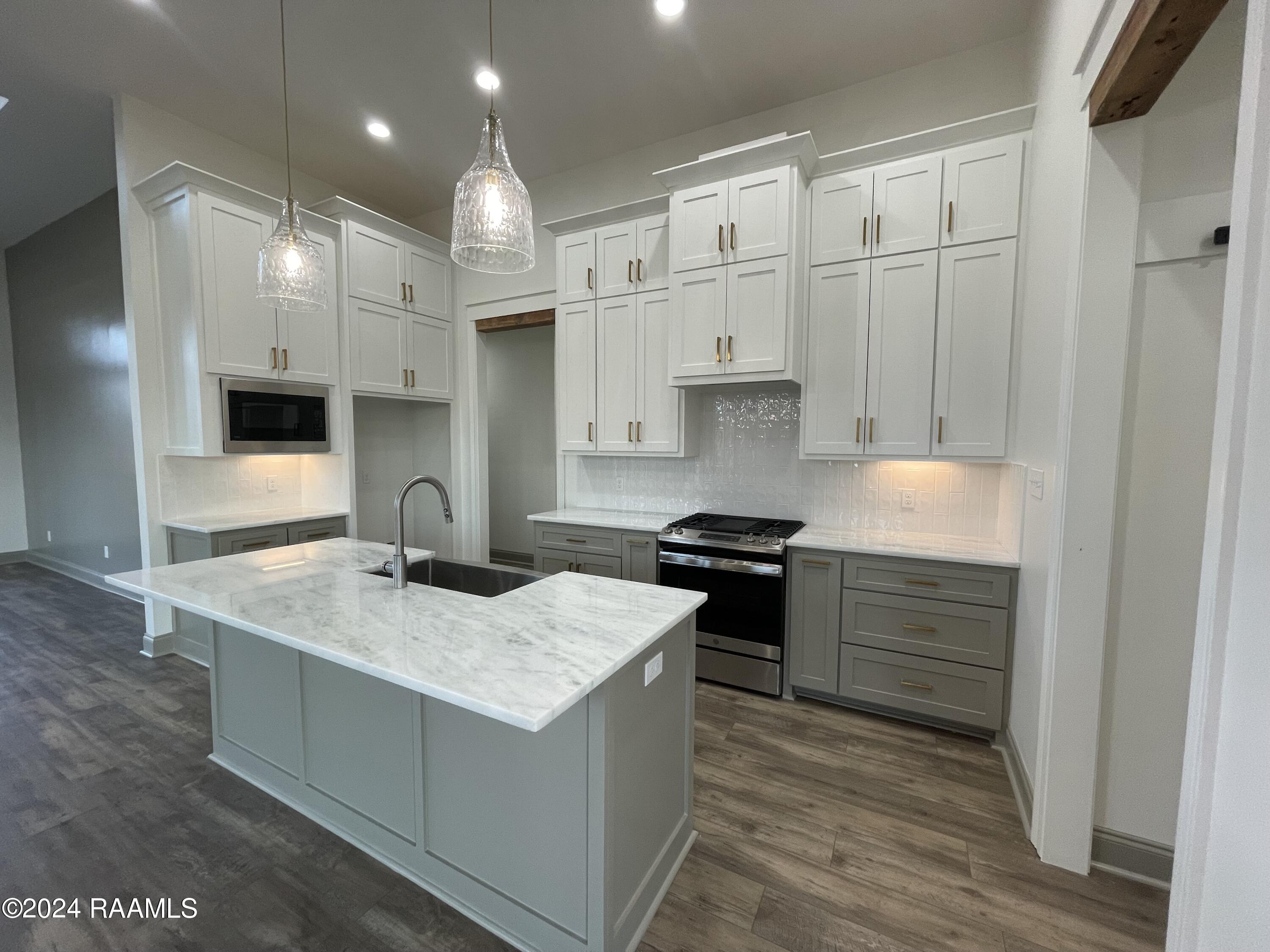 115 Meadow Walk Drive