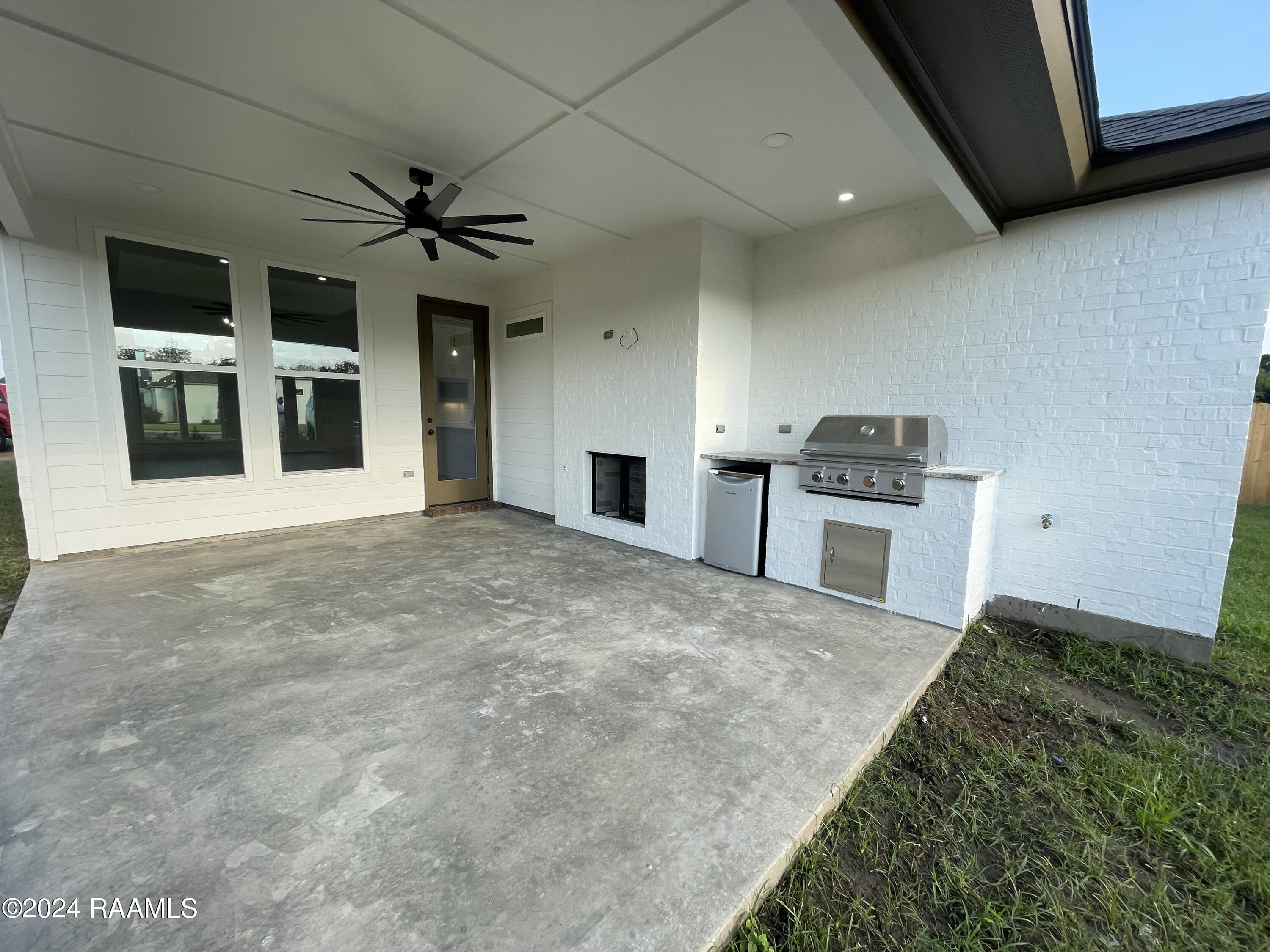115 Meadow Walk Drive