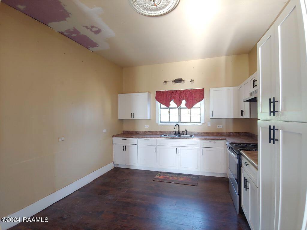 2500 Brittany Drive