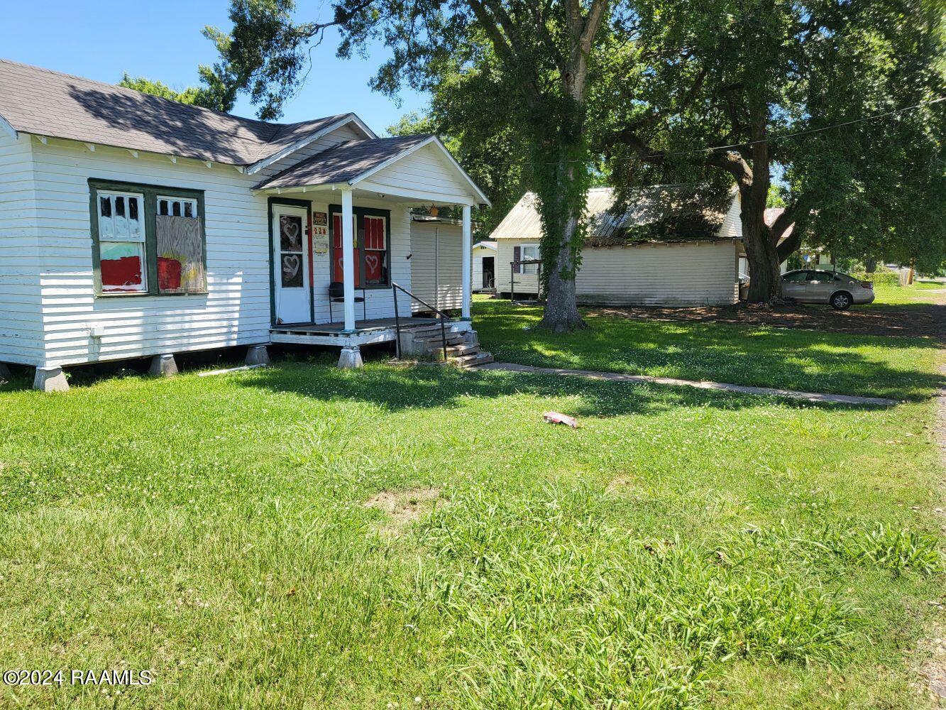 224 W Jeanette Street