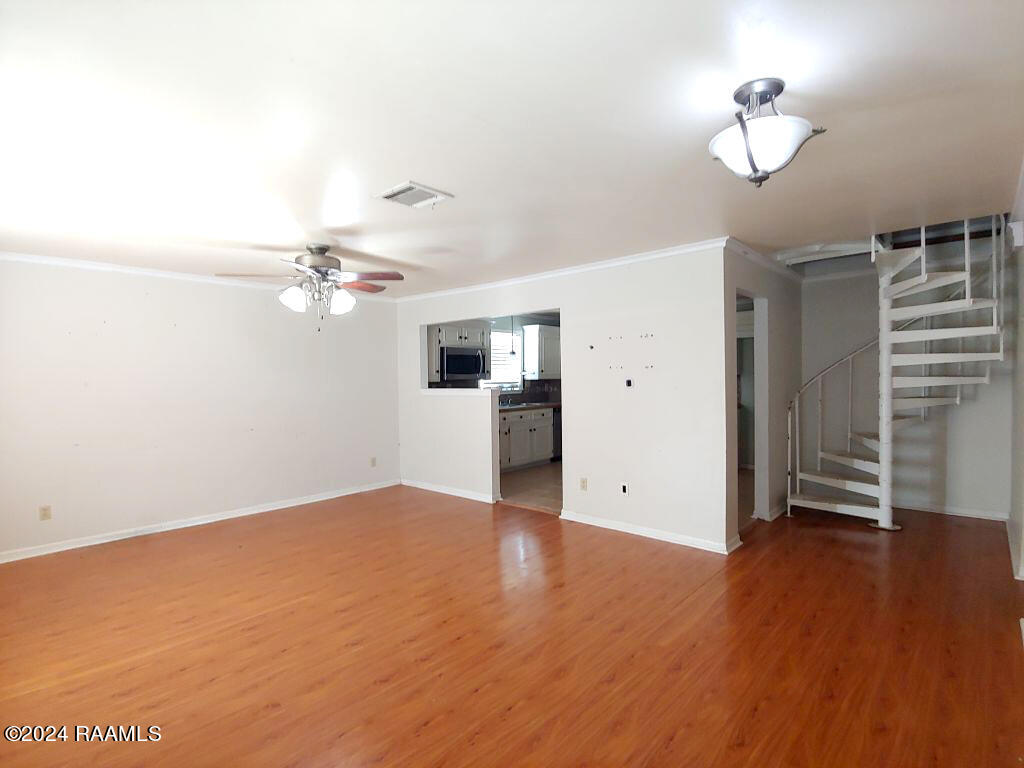 10904 Cabrol Road
