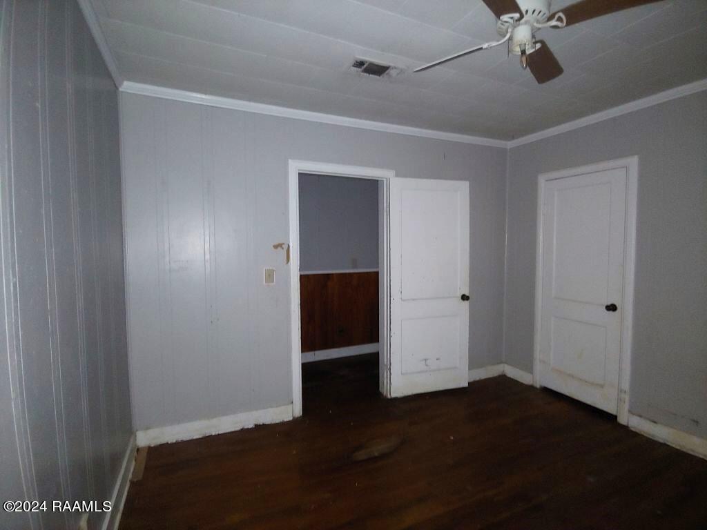 1101 Poinciana Avenue