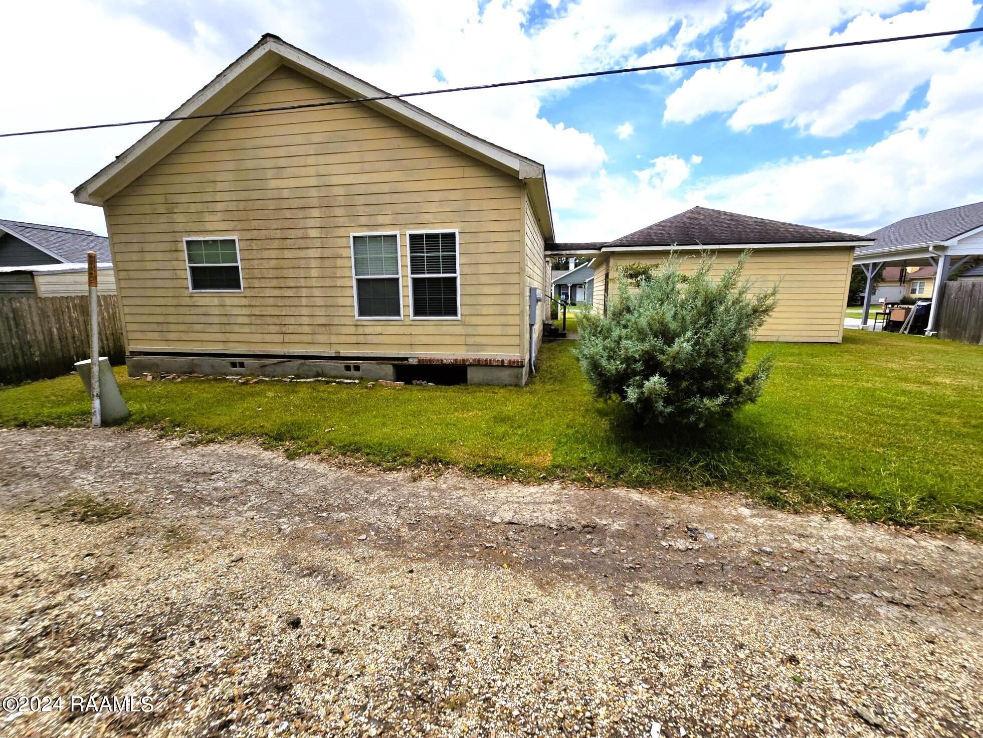 102 Stoneburg Drive