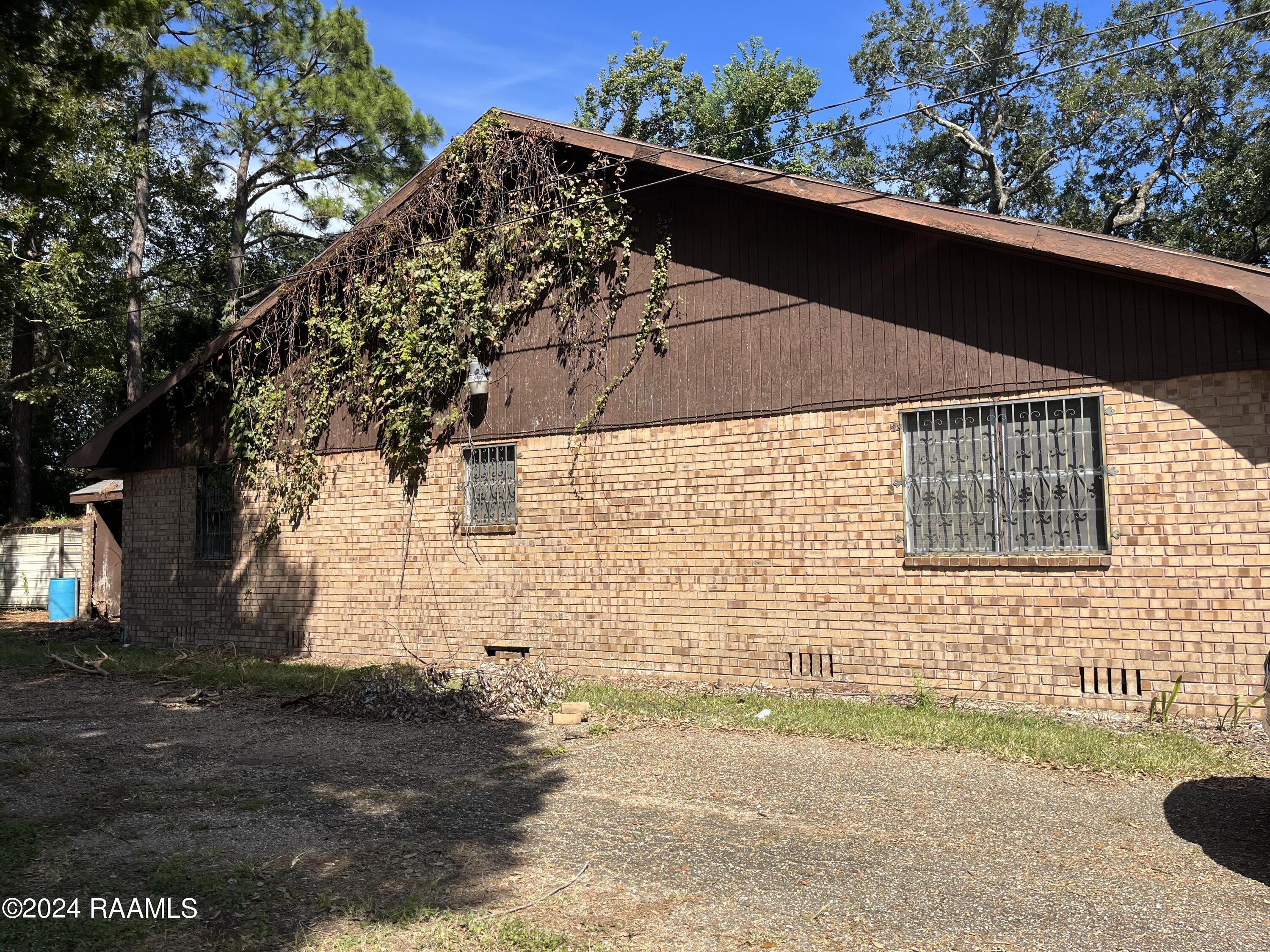 922 French Street