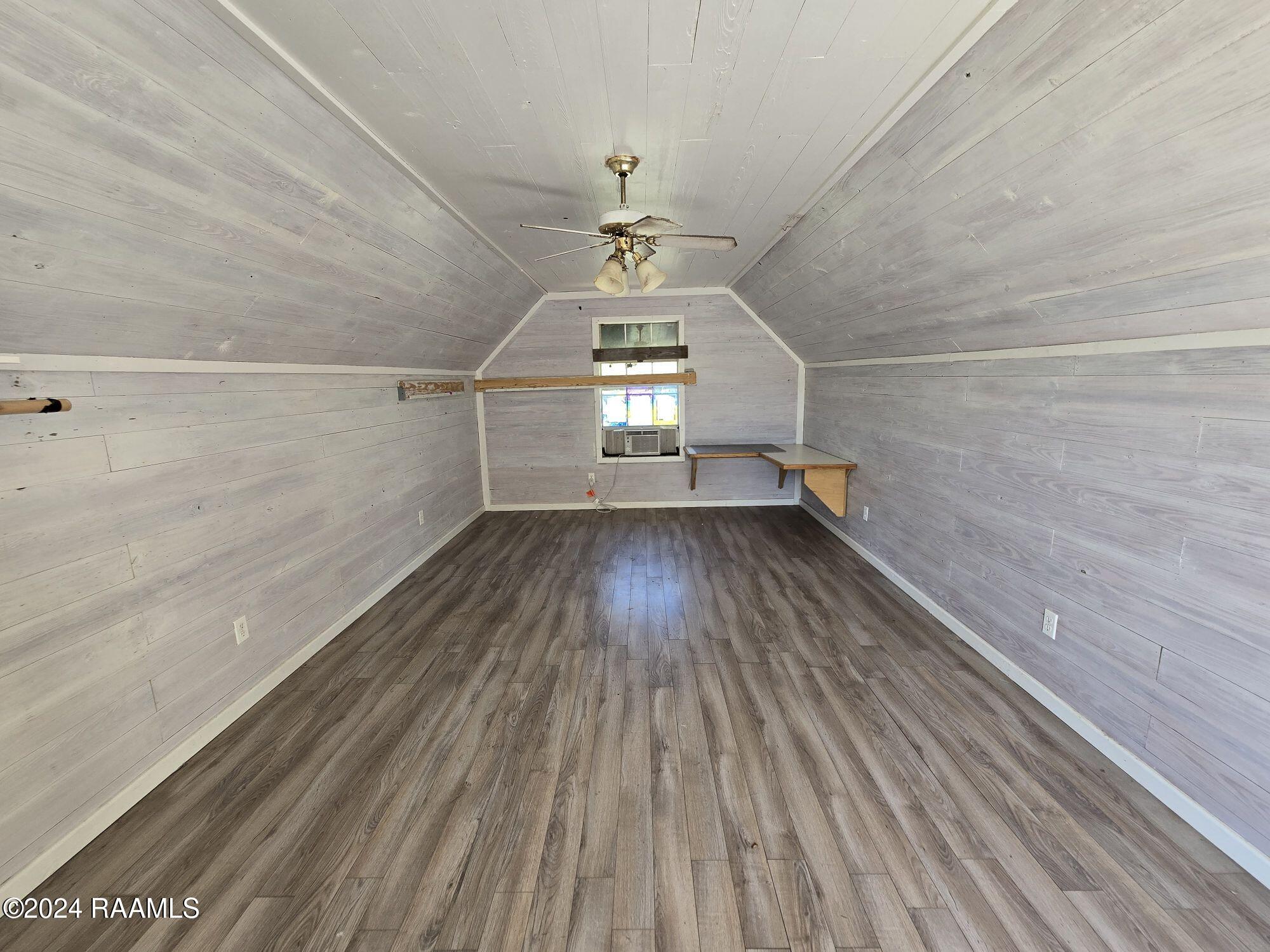488 Oak Road