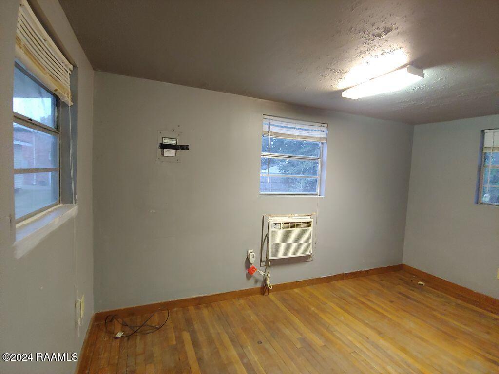 922 E Nezpique Street