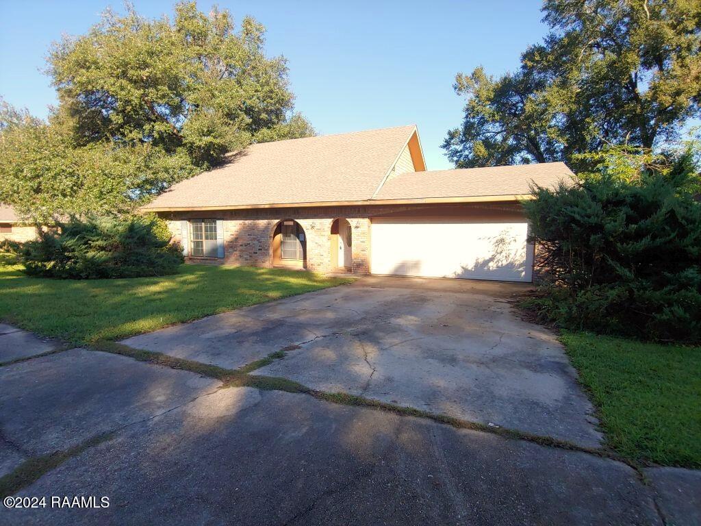 201 Kingswood Drive