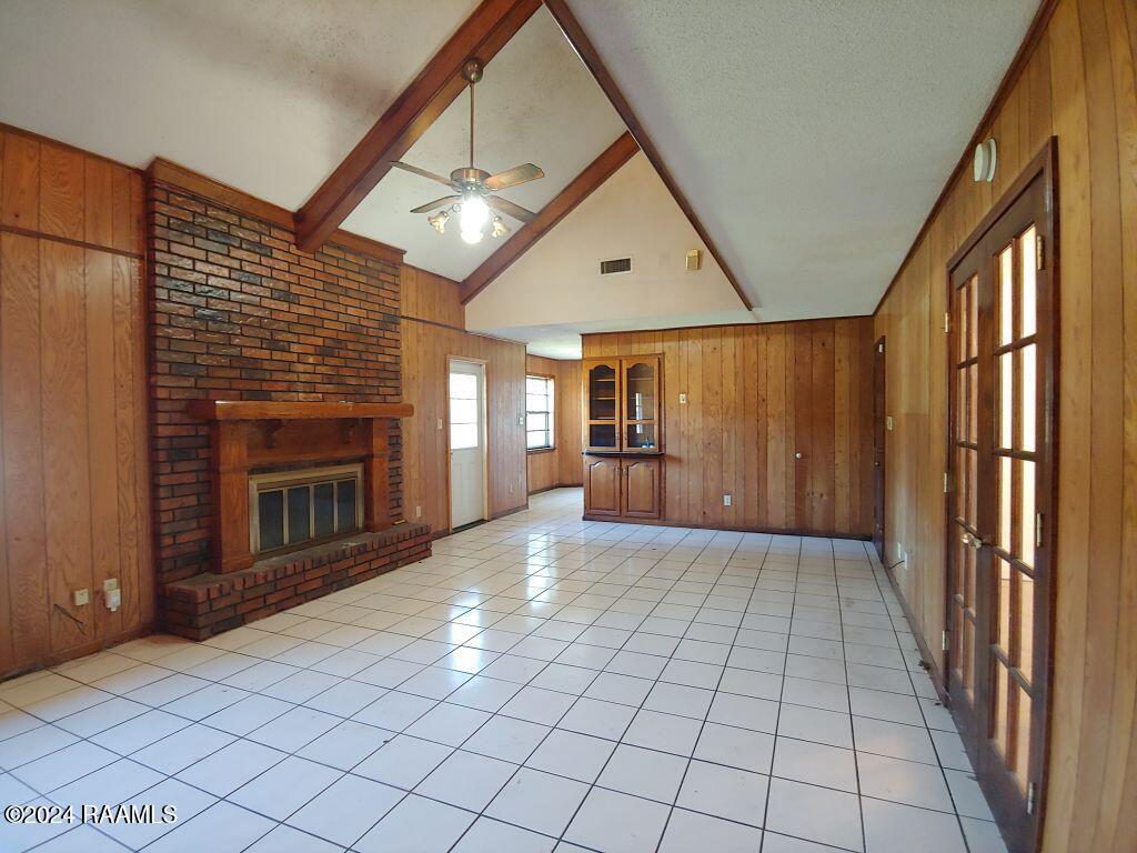 201 Kingswood Drive