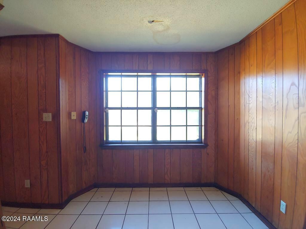 201 Kingswood Drive