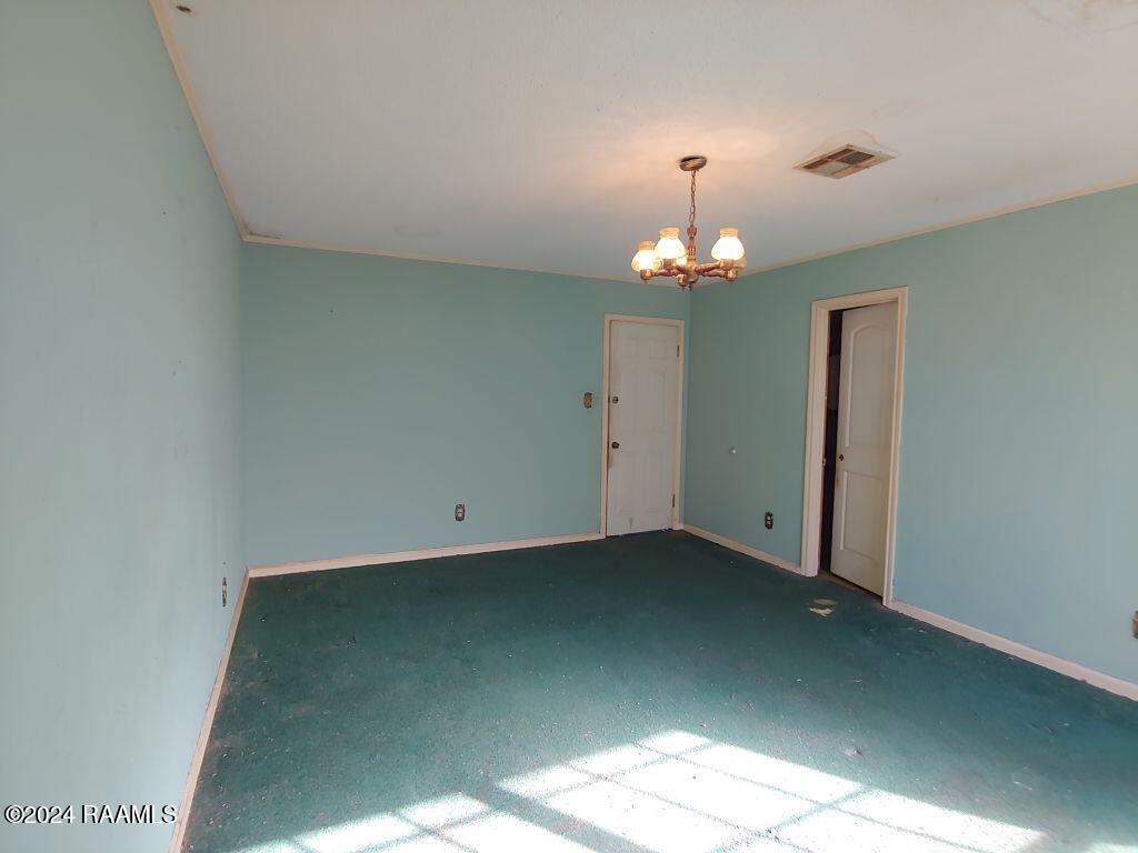 201 Kingswood Drive