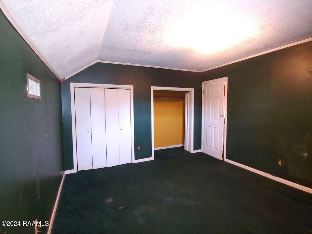 201 Kingswood Drive