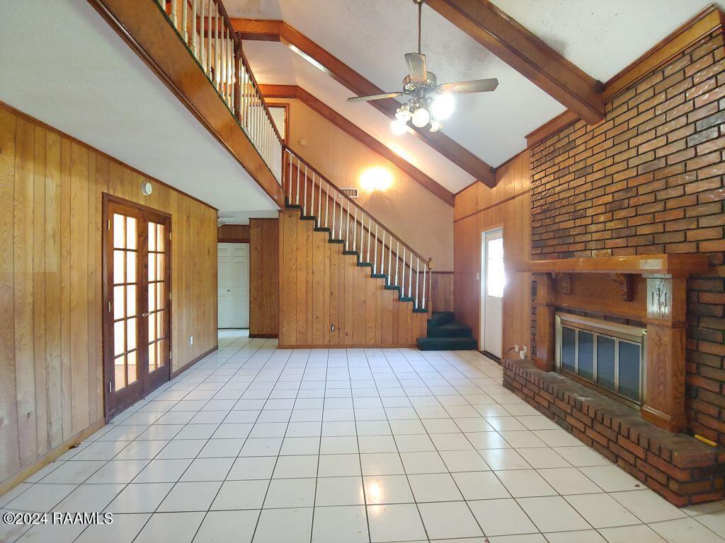 201 Kingswood Drive