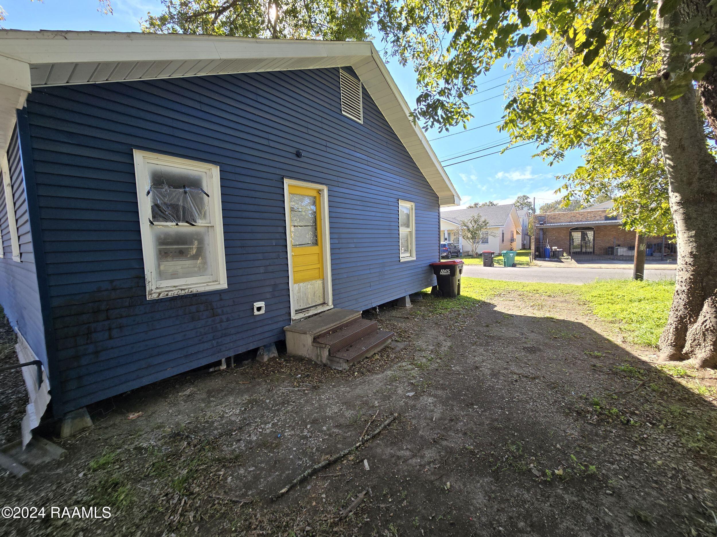 807 Cleveland Street
