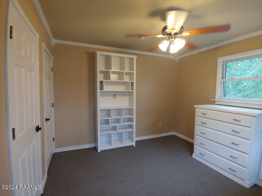 213 Des Jardin Avenue