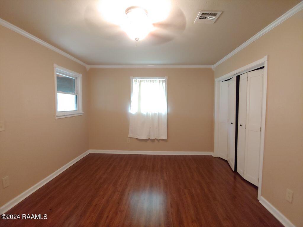 213 Des Jardin Avenue