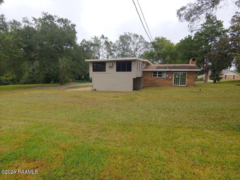 213 Des Jardin Avenue