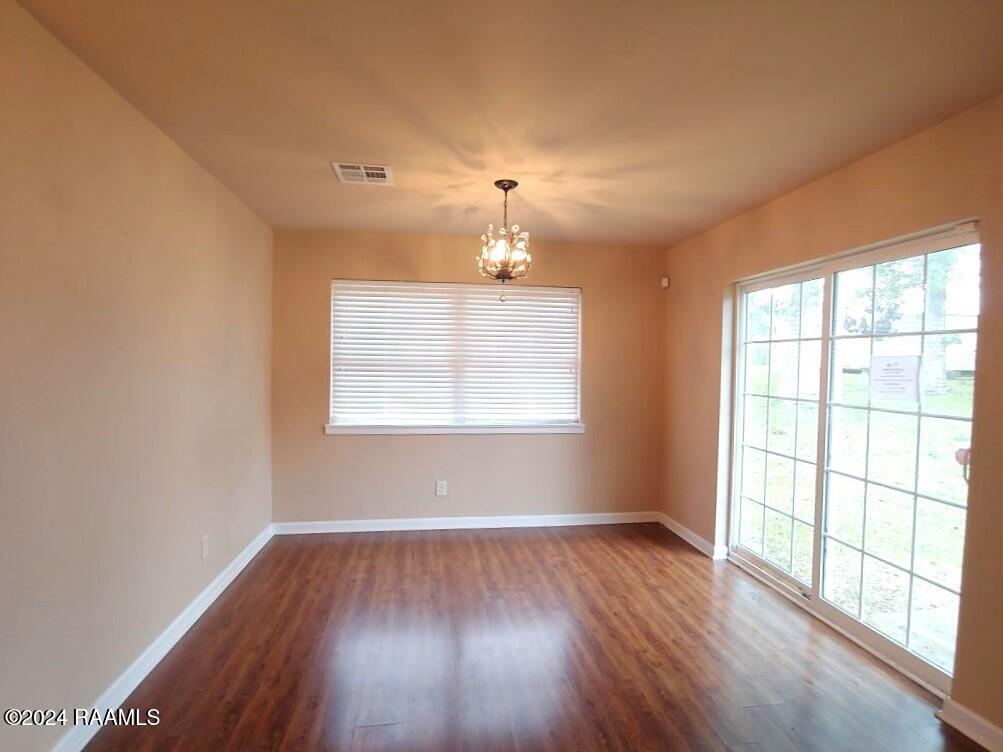213 Des Jardin Avenue