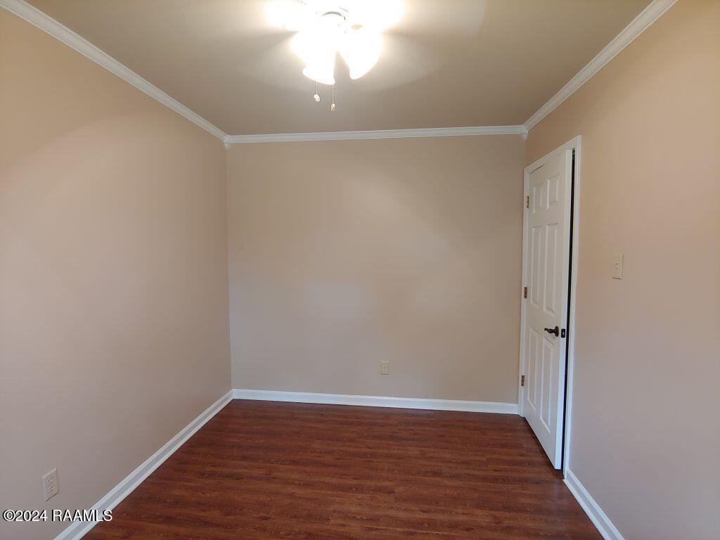 213 Des Jardin Avenue