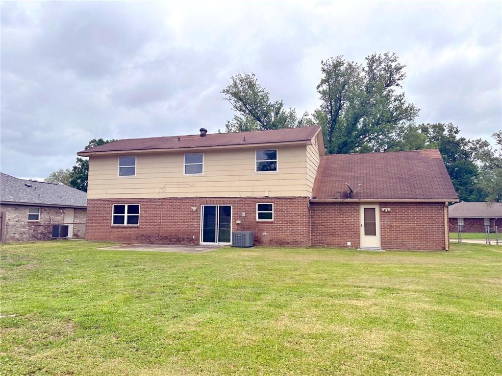 51 COUNTRY CLUB Drive
