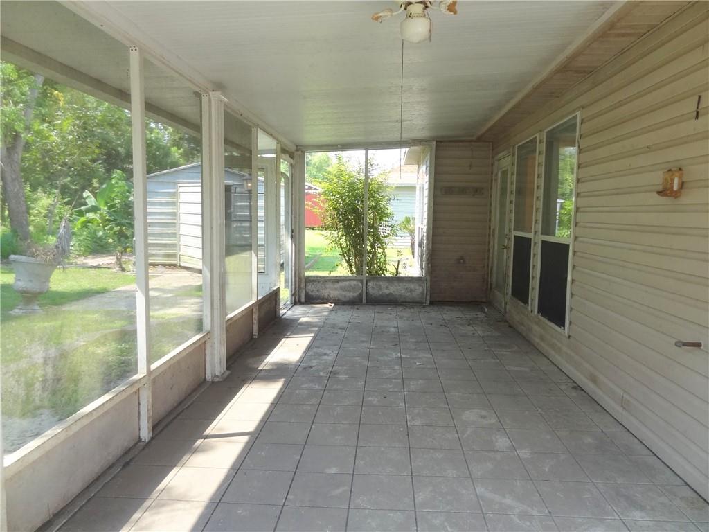 1912 ENGLISH COLONY Drive