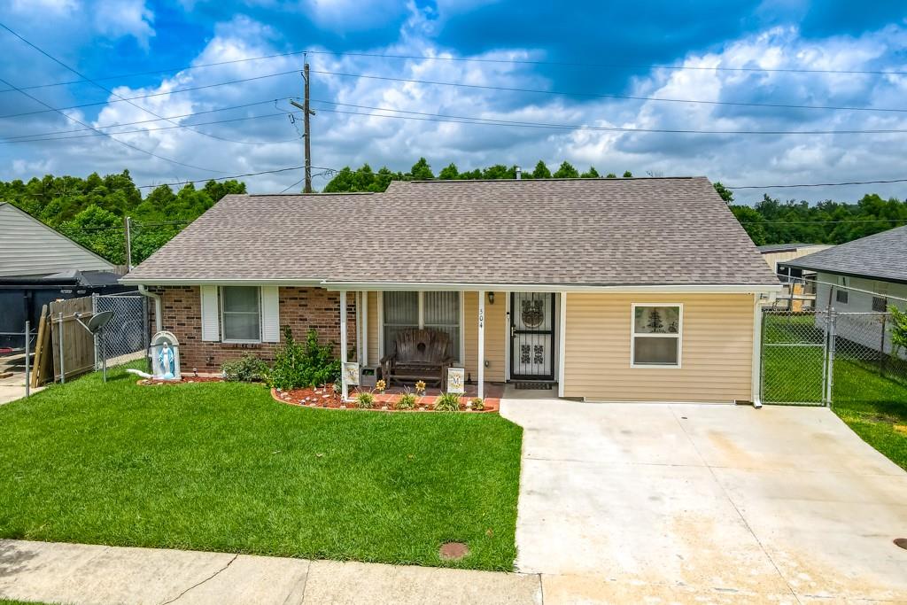 504 RUTH Drive