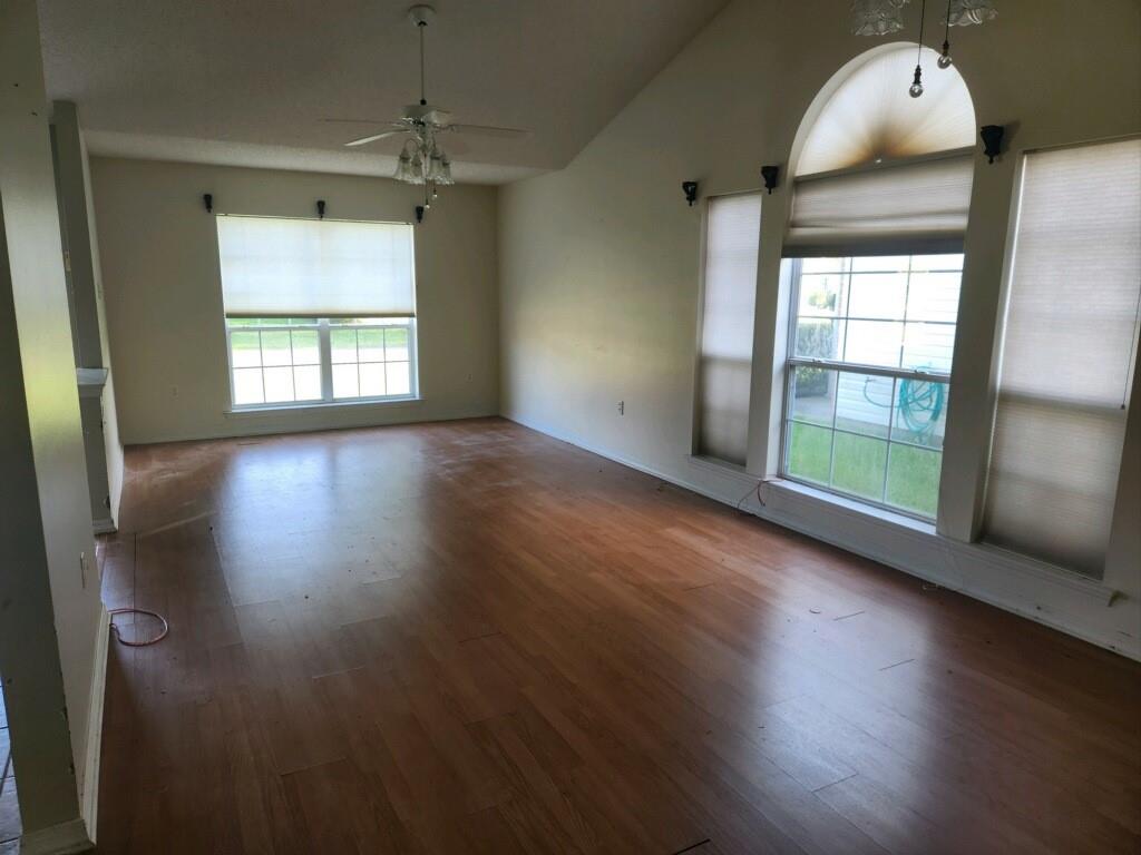 6516 LAUREN Drive