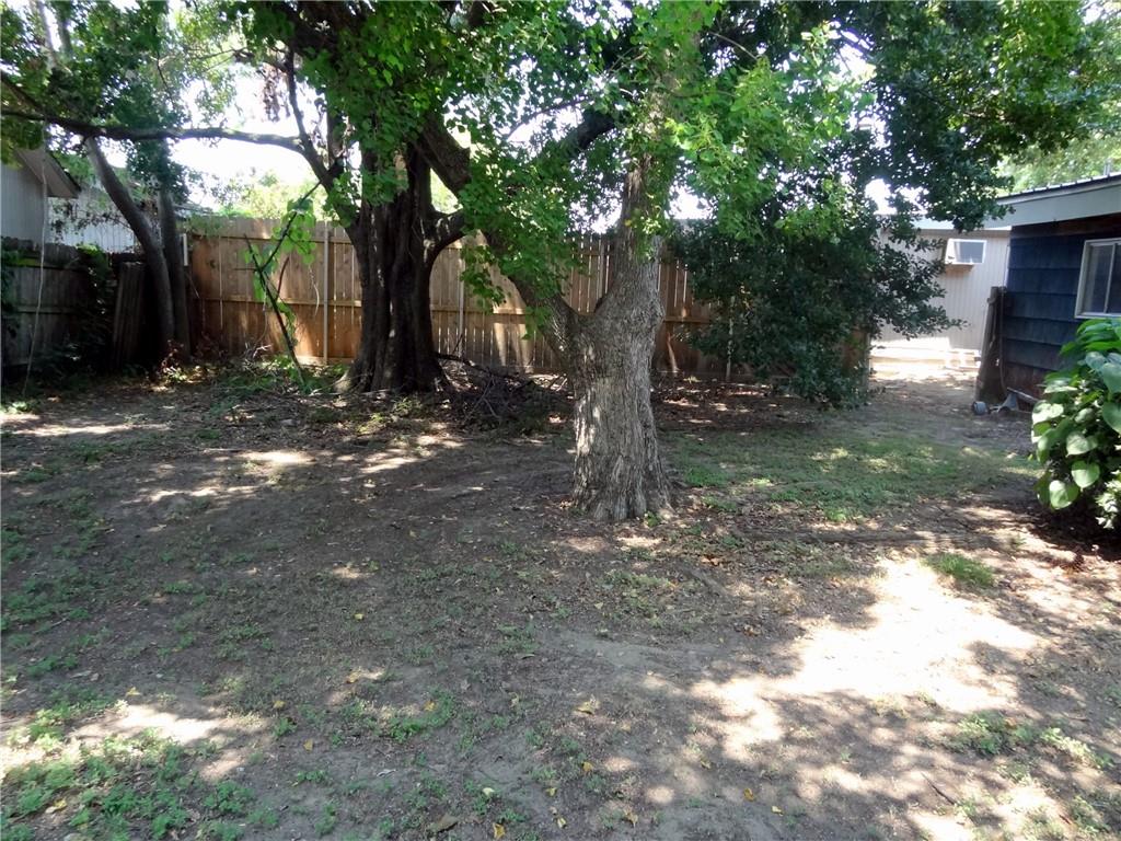 1404 LUCILLE Avenue