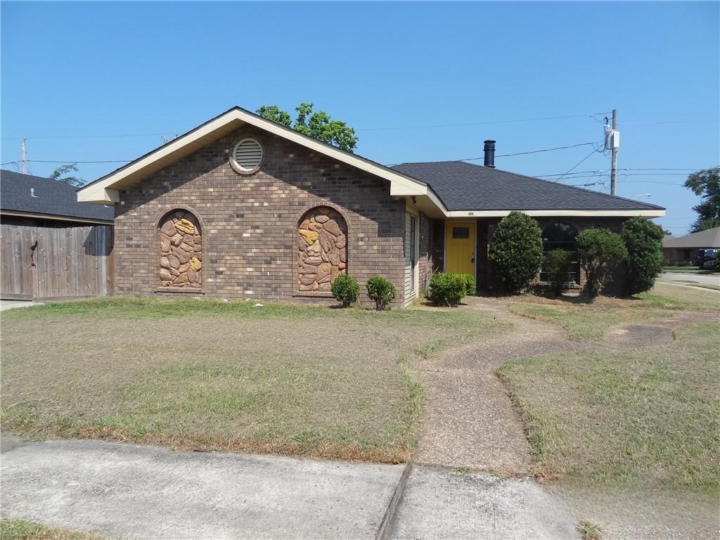 2513 CAMBRIDGE Drive