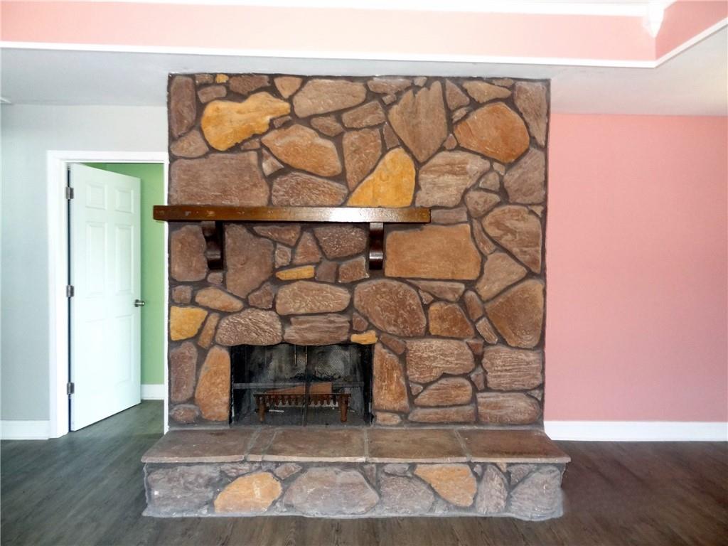 2513 CAMBRIDGE Drive