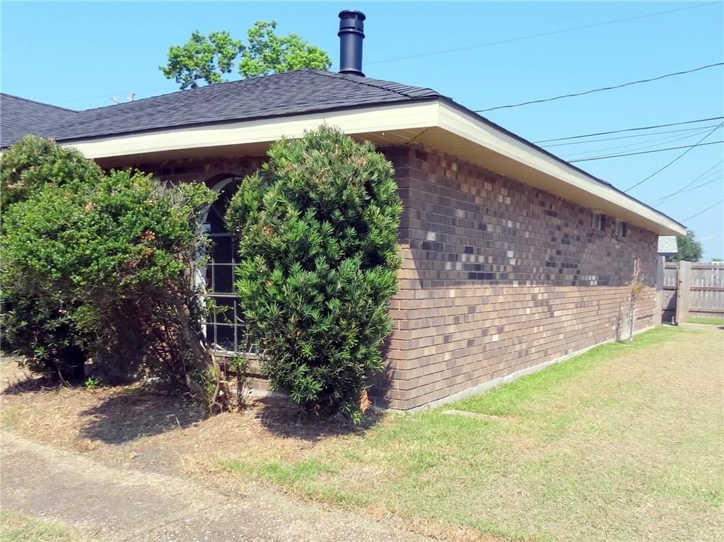2513 CAMBRIDGE Drive