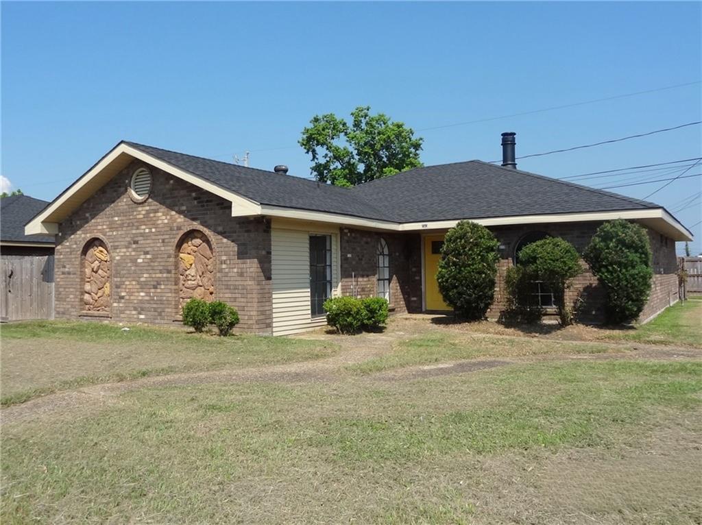 2513 CAMBRIDGE Drive