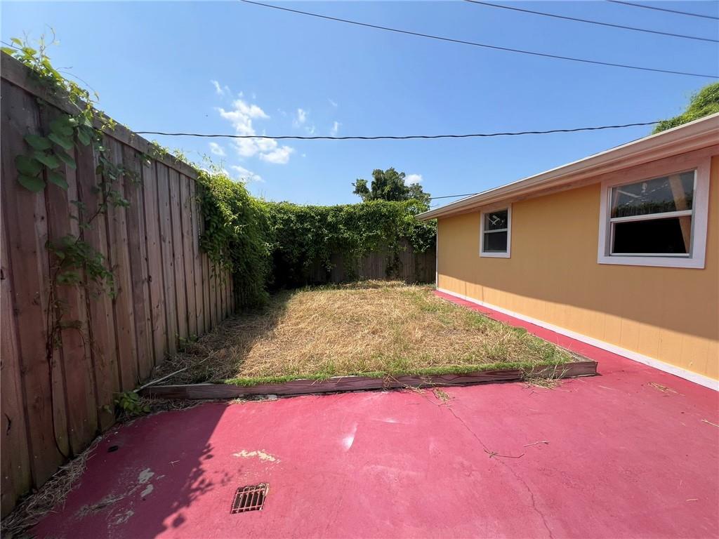 1636 DOGWOOD Drive