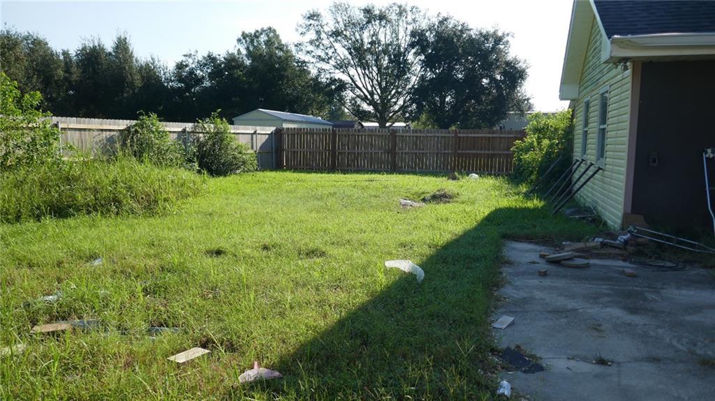 121 PLEASANT VALLEY Drive