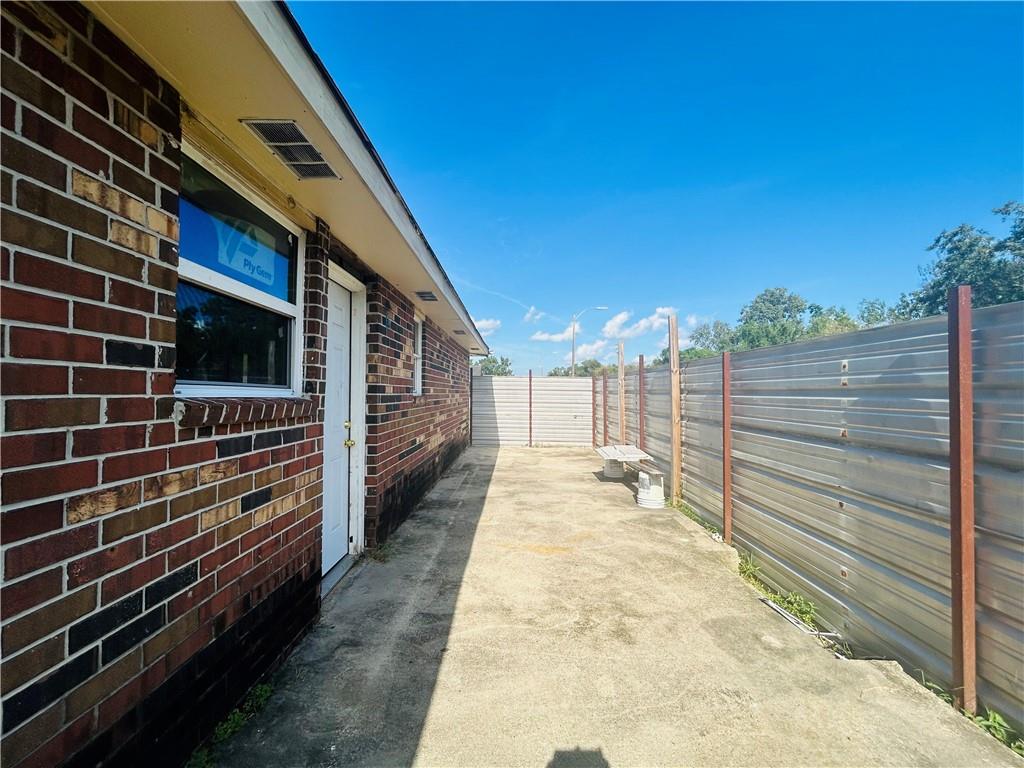 7500 AVON PARK Boulevard
